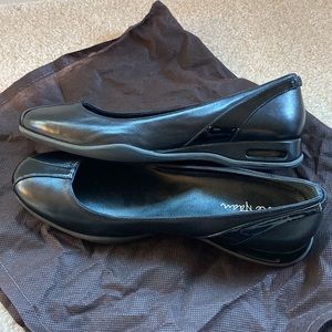New Cole Haan black leather slip-on Nike Air shoes sz8